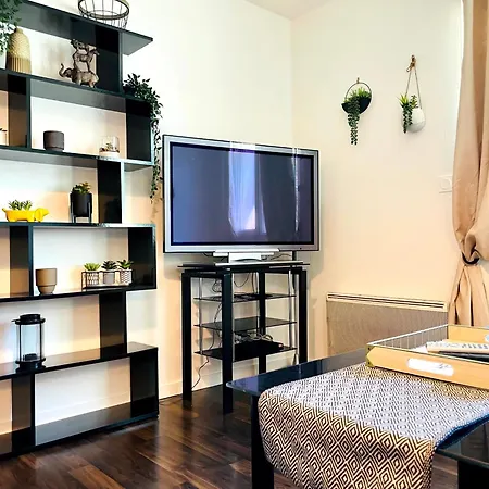 Apartment Bel Au Pied Du Tram *